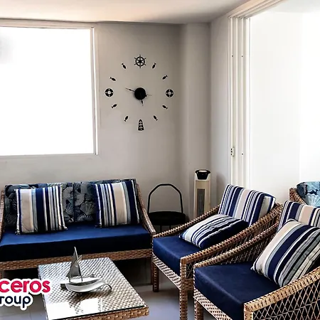 Apartment El Laguito Por Parceros Group 3*