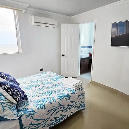 El Laguito Por Parceros Group Apartment